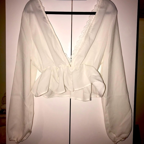 White V neck blouse - Picture 2 of 2